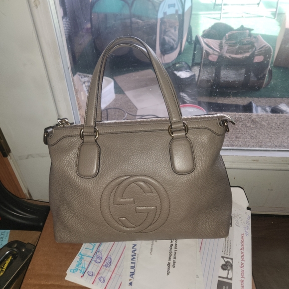 Meet your Posher, Debby, aka Dare 2 Dazzle, LLC - Picture 13 of 16